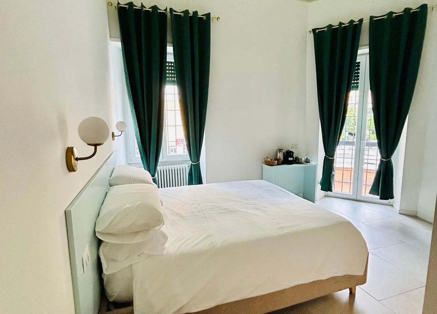 Aura Roma Hotel 0*, Rom Italien